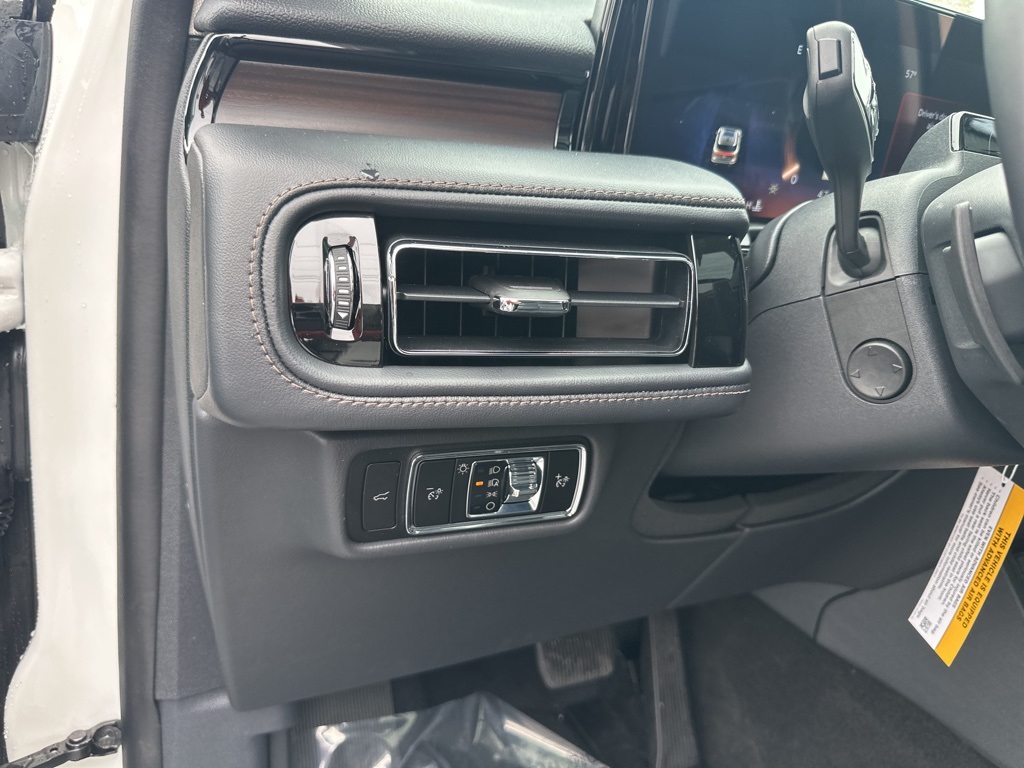 2025 Lincoln Aviator Reserve photo 35