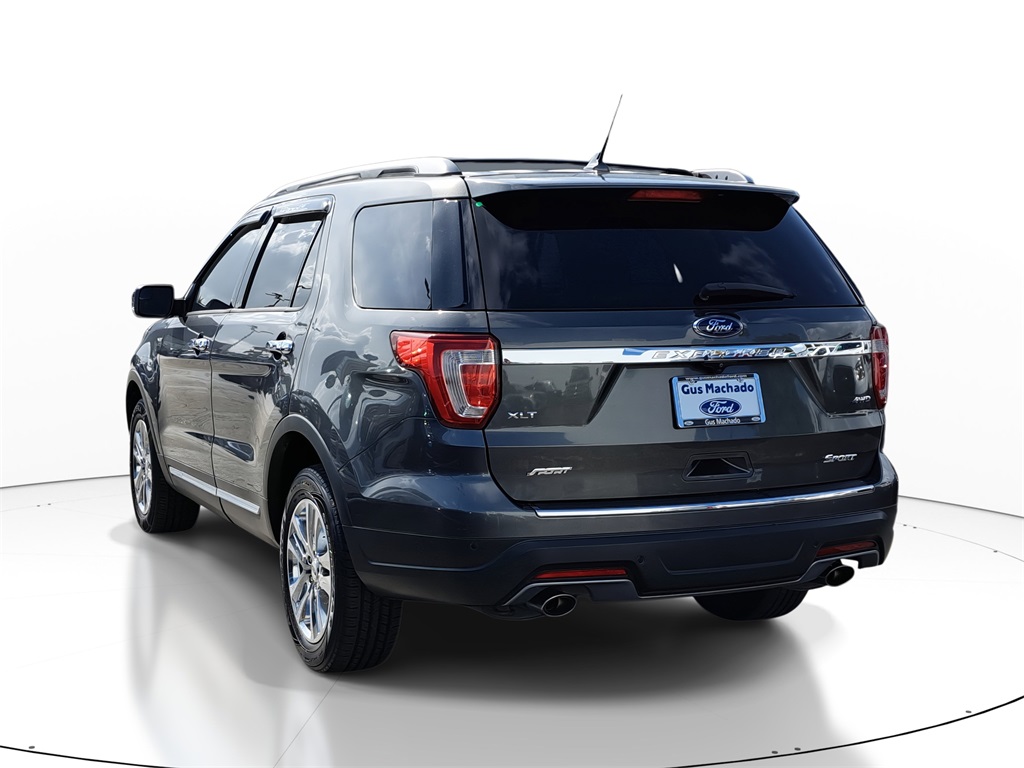 2018 Ford Explorer XLT photo 3