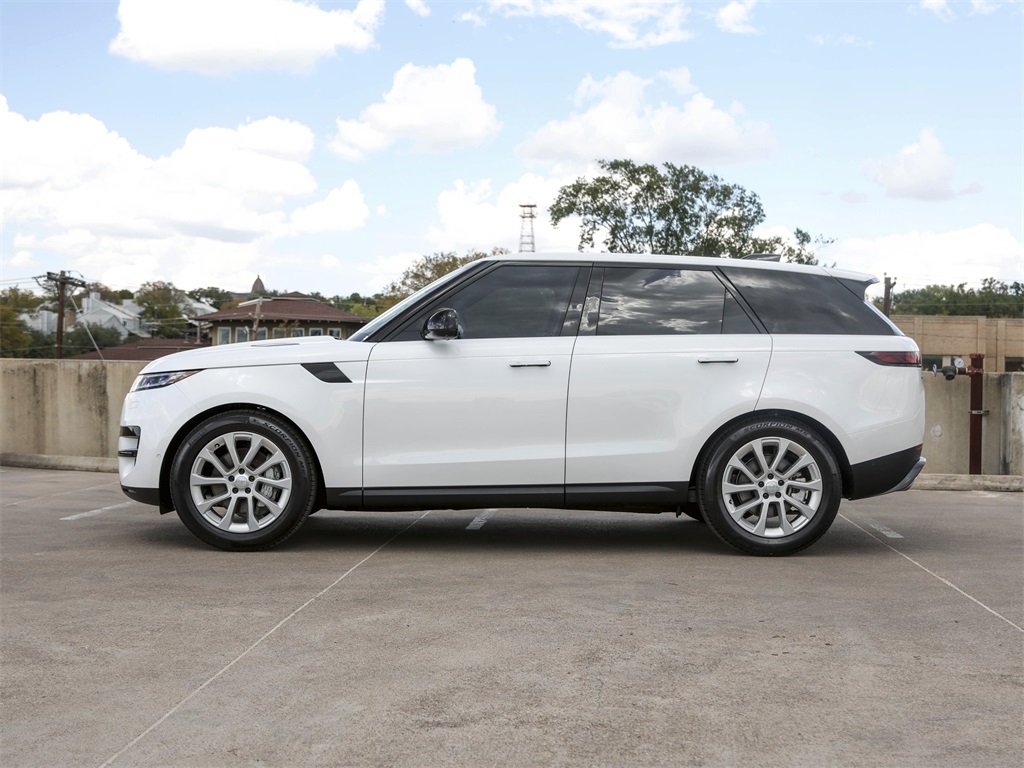 2025 Land Rover Range Rover Sport SE photo 2