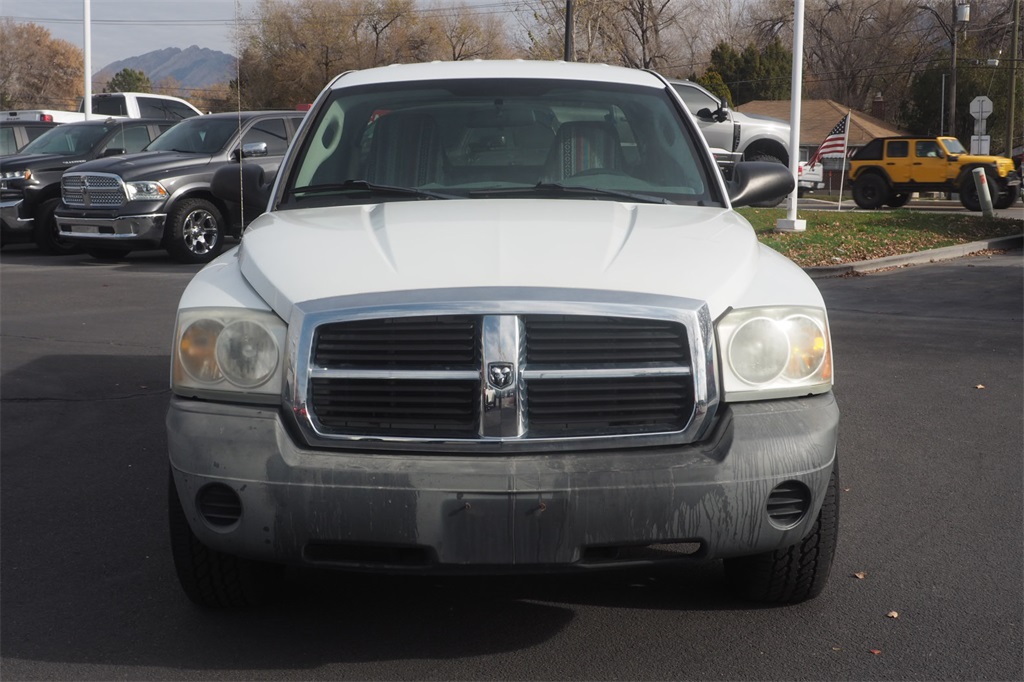 2006 Dodge Dakota ST photo 2