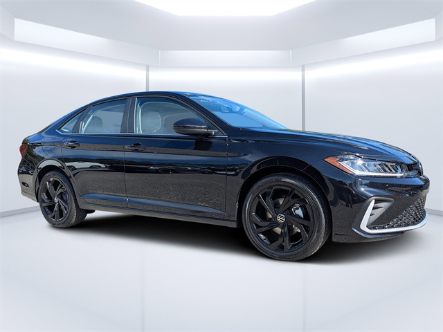 2026 Volkswagen Jetta SE's photo