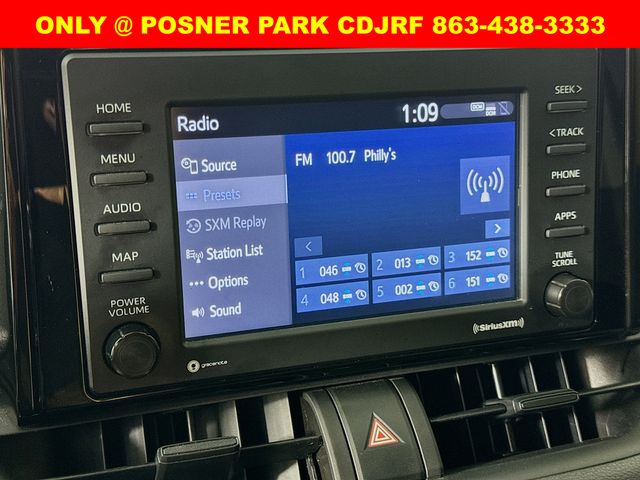 2022 Toyota RAV4 XLE photo 14