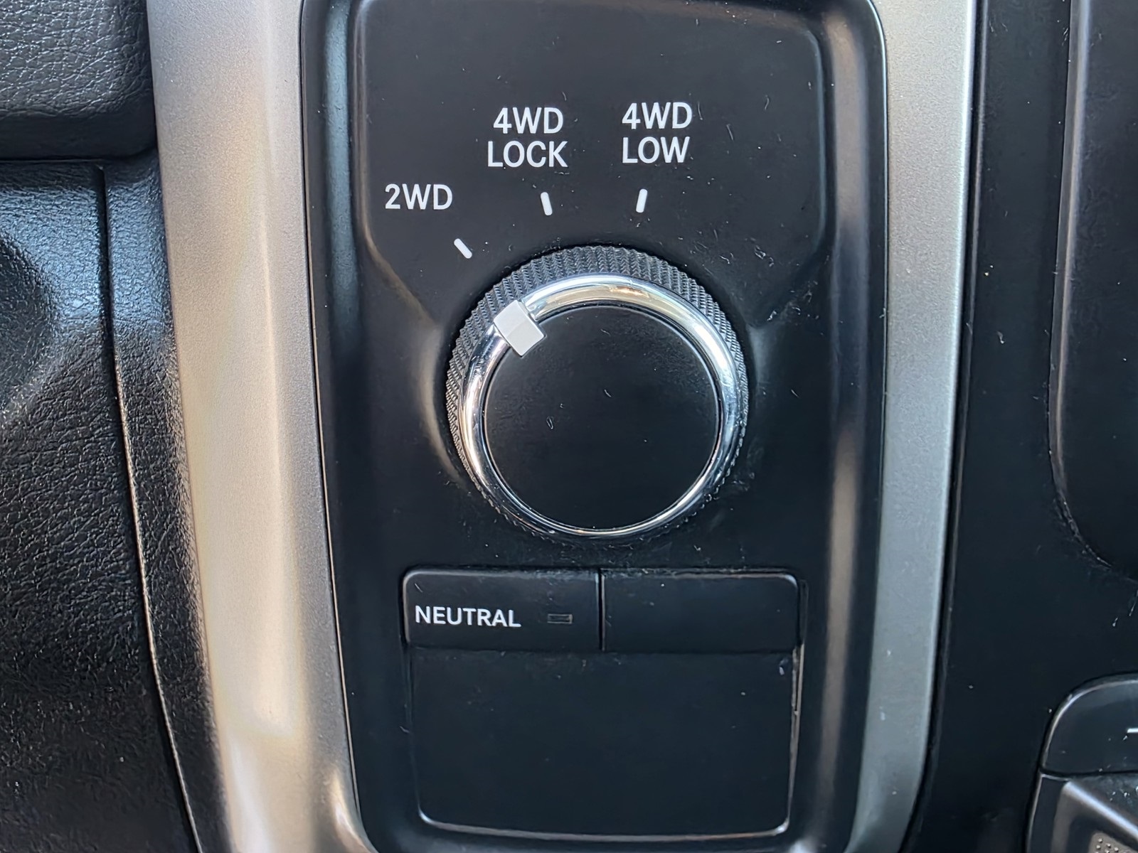 2018 Ram 2500 SLT photo 33