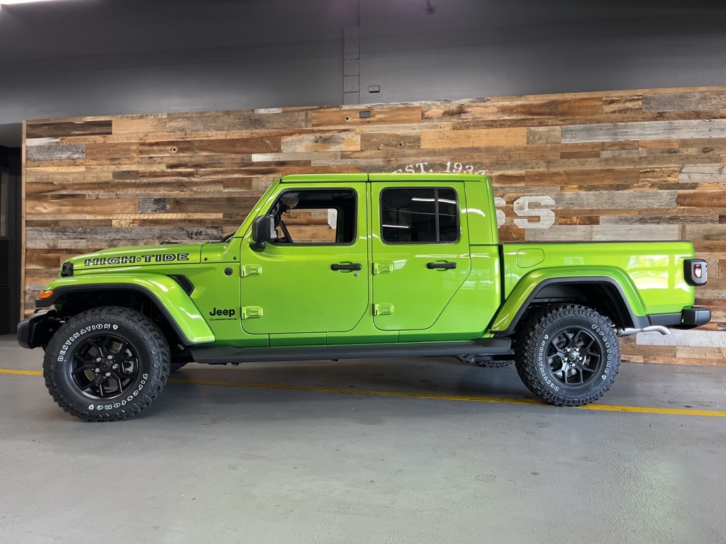 2025 Jeep Gladiator Sport photo 18