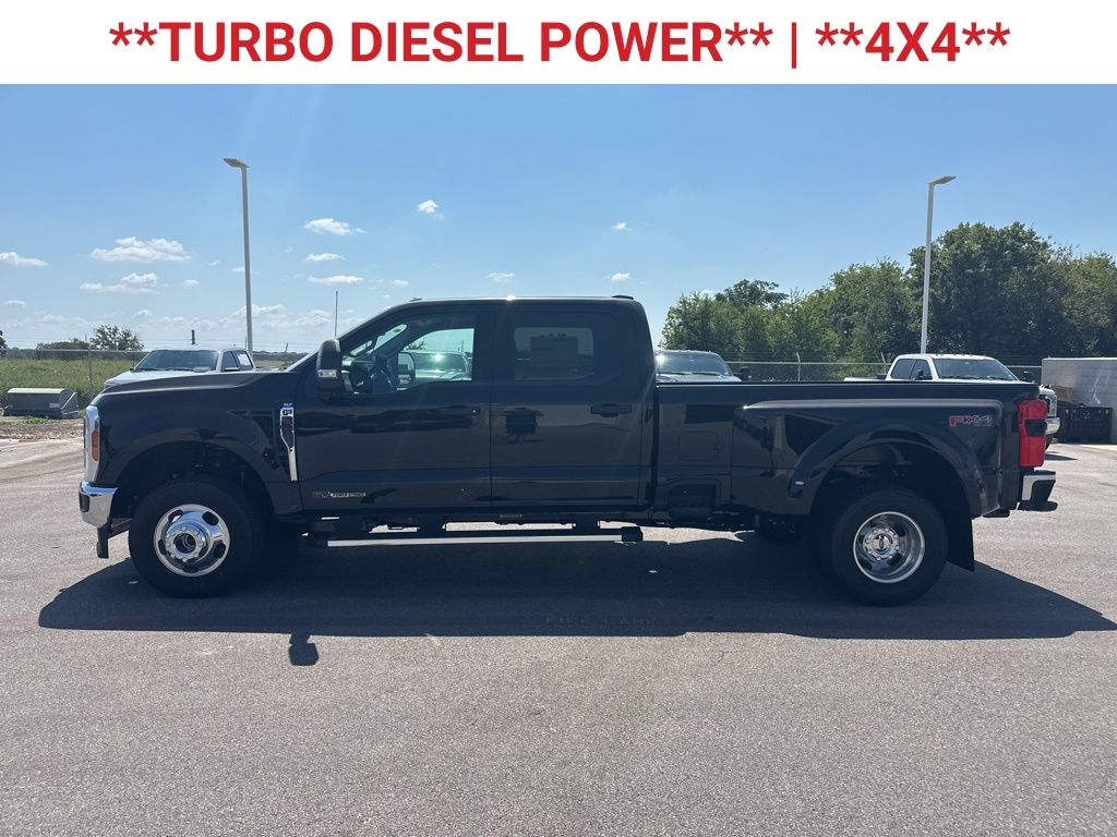 2026 Ford F-350 XLT photo 4