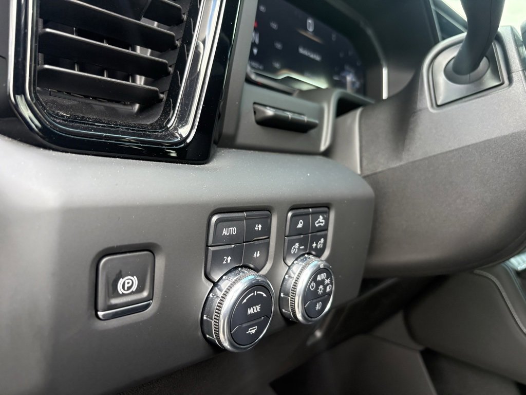 2024 Gmc Sierra 2500 HD AT4X photo 16