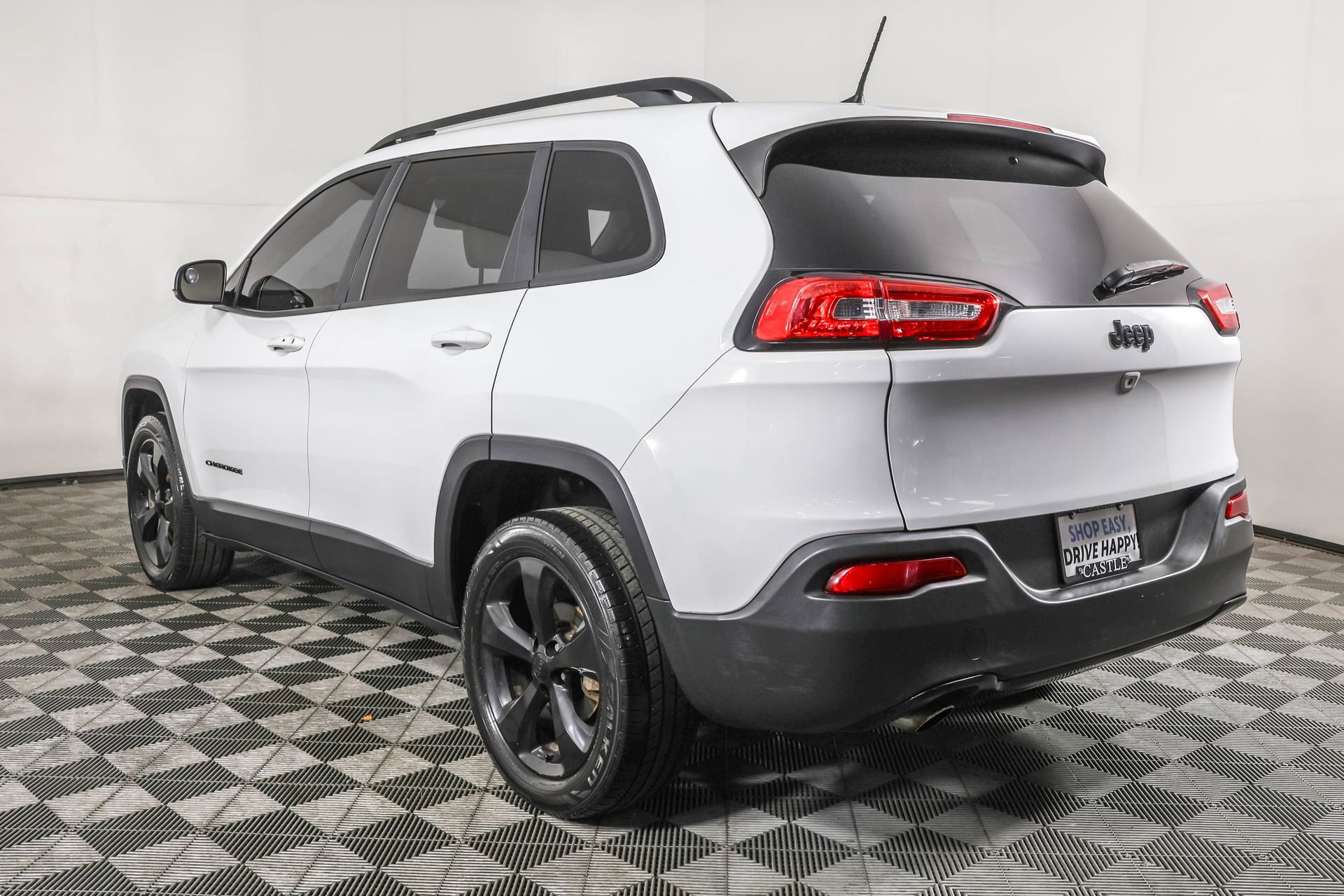 2016 Jeep Cherokee High Altitude photo 2