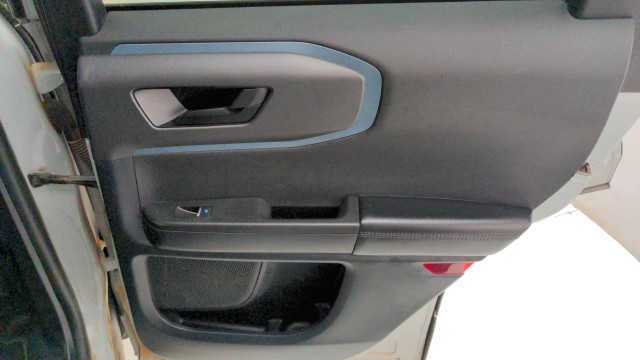 Used 2022 Cactus Grey Ford Badlands image 31