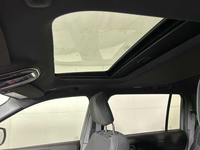 2025 Jeep Grand Cherokee Laredo Altitude photo 33