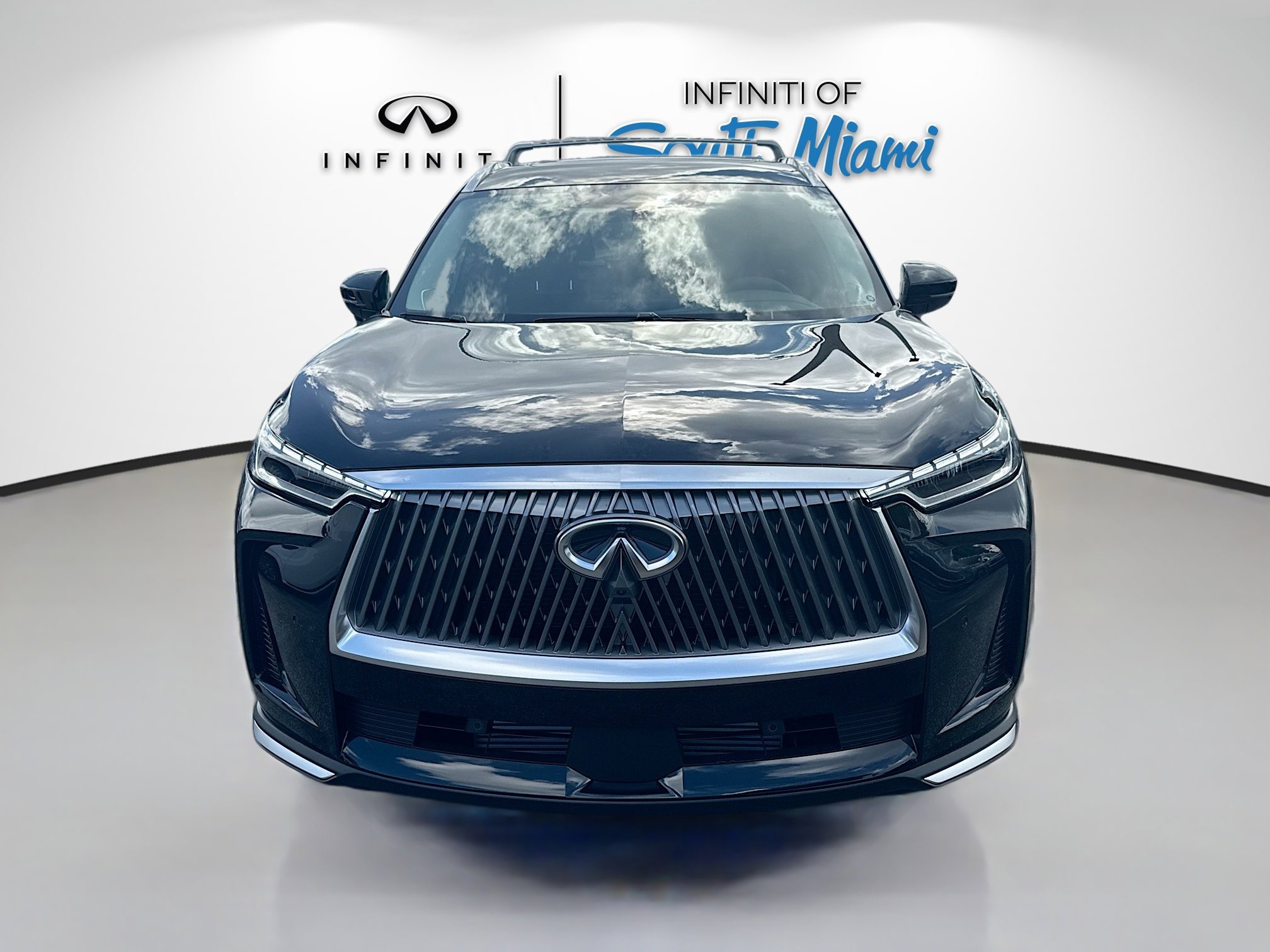 2026 Infiniti QX60 Luxe photo 2
