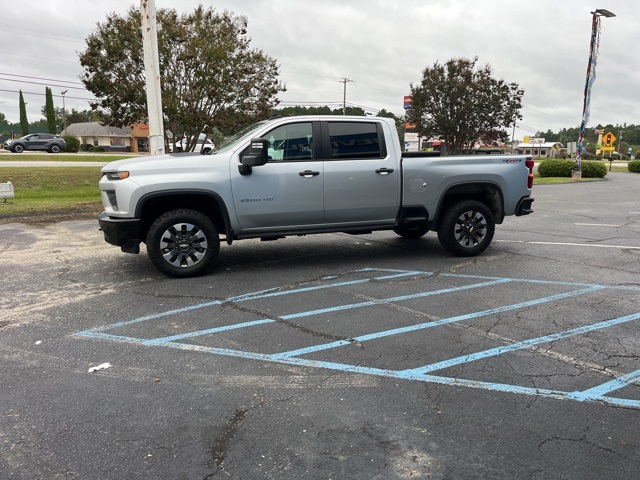 2022 Chevrolet Silverado 2500HD Custom photo 31