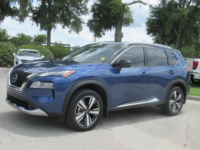 2023 Nissan Rogue Platinum photo 3