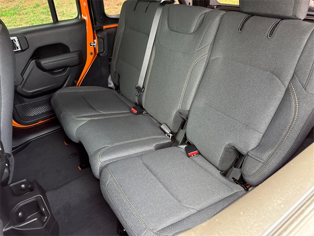 2025 Jeep Wrangler Sport S photo 4