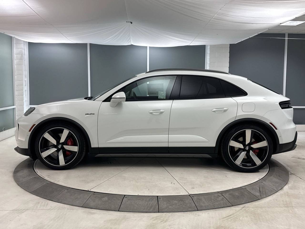 Certified 2025 Porsche Macan S with VIN WP1AB2XA3SL151985 for sale in Thousand Oaks, CA