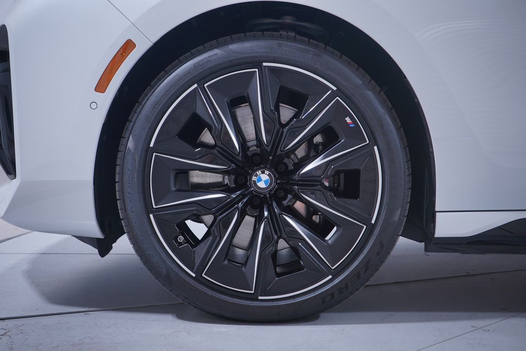 Used 2025 BMW i7 eDrive50 with VIN WBY43EJ09SCT46018 for sale in Ontario, CA