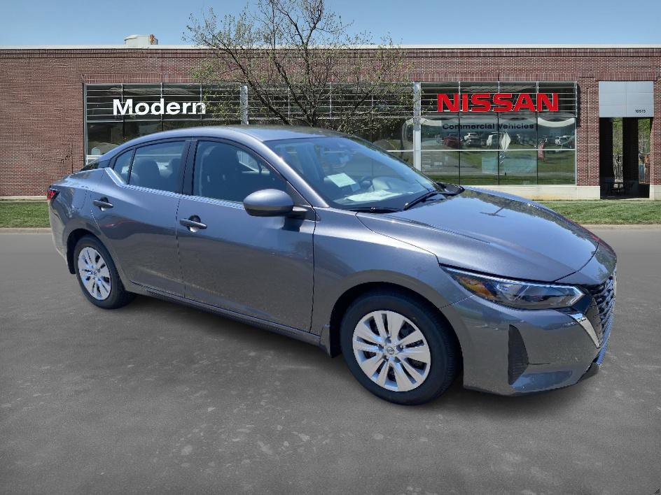 2025 Nissan Sentra S photo 5