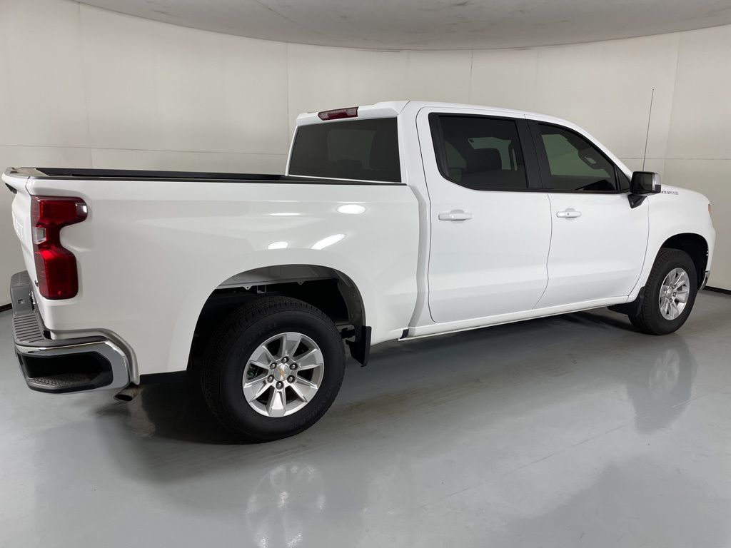 2025 Chevrolet Silverado 1500 LT photo 7