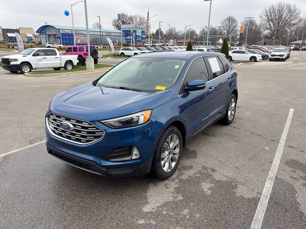 2022 Ford Edge Titanium's photo