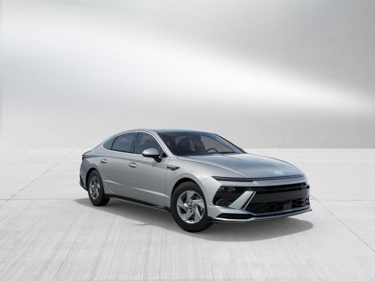 2025 Hyundai Sonata SE photo 2