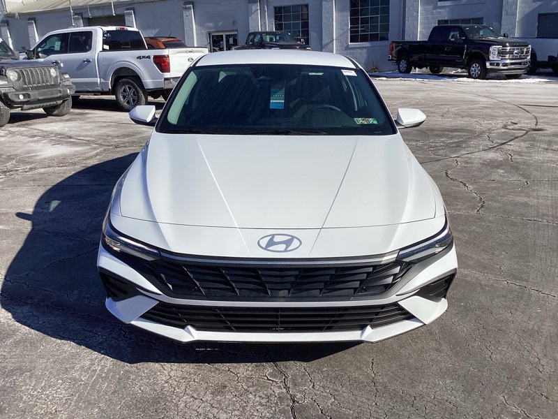 2025 Hyundai Elantra Hybrid Blue photo 2
