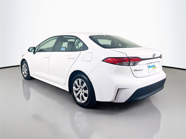 2023 Toyota Corolla LE photo 6