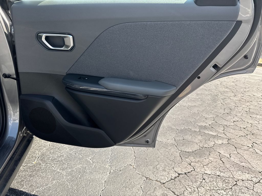 2025 Kia K4 EX photo 16