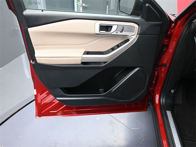 2023 Ford Explorer Limited photo 17