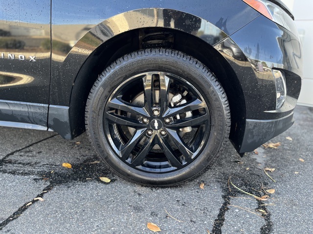 2020 Chevrolet Equinox LT photo 3