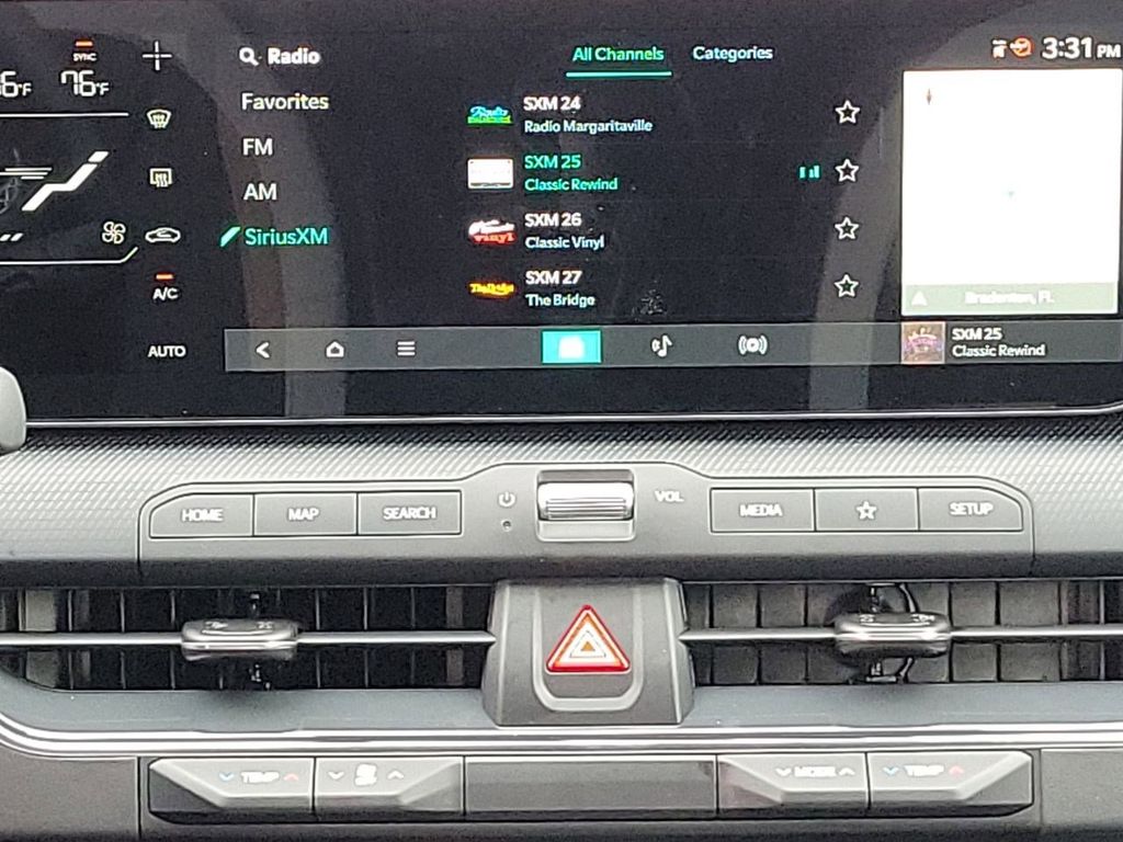 2025 Kia K4 GT-Line Turbo photo 16