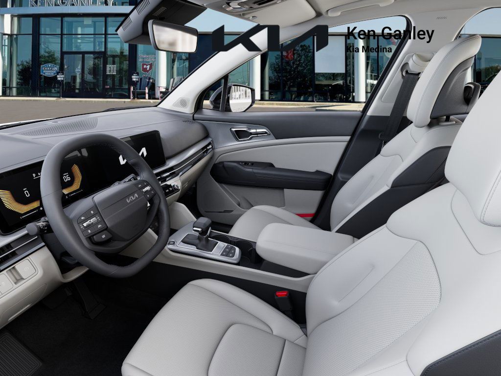 2026 Kia Sportage EX photo 13