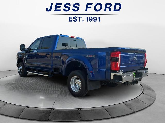 2026 Ford F-350 Lariat photo 2