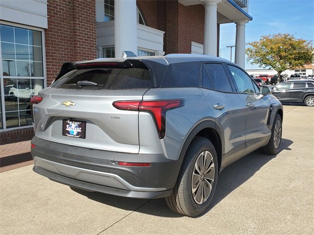 2025 Chevrolet Blazer EV photo 2
