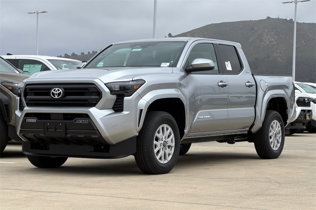 2025 Toyota Tacoma SR5 Double Cab photo 8
