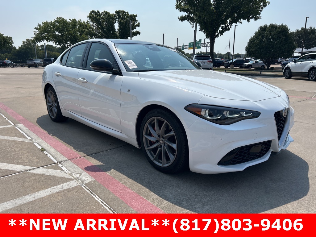 2024 Alfa Romeo Giulia Ti photo 3