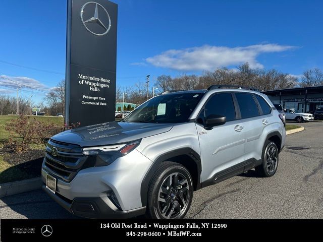 2025 Subaru Forester Premium's photo