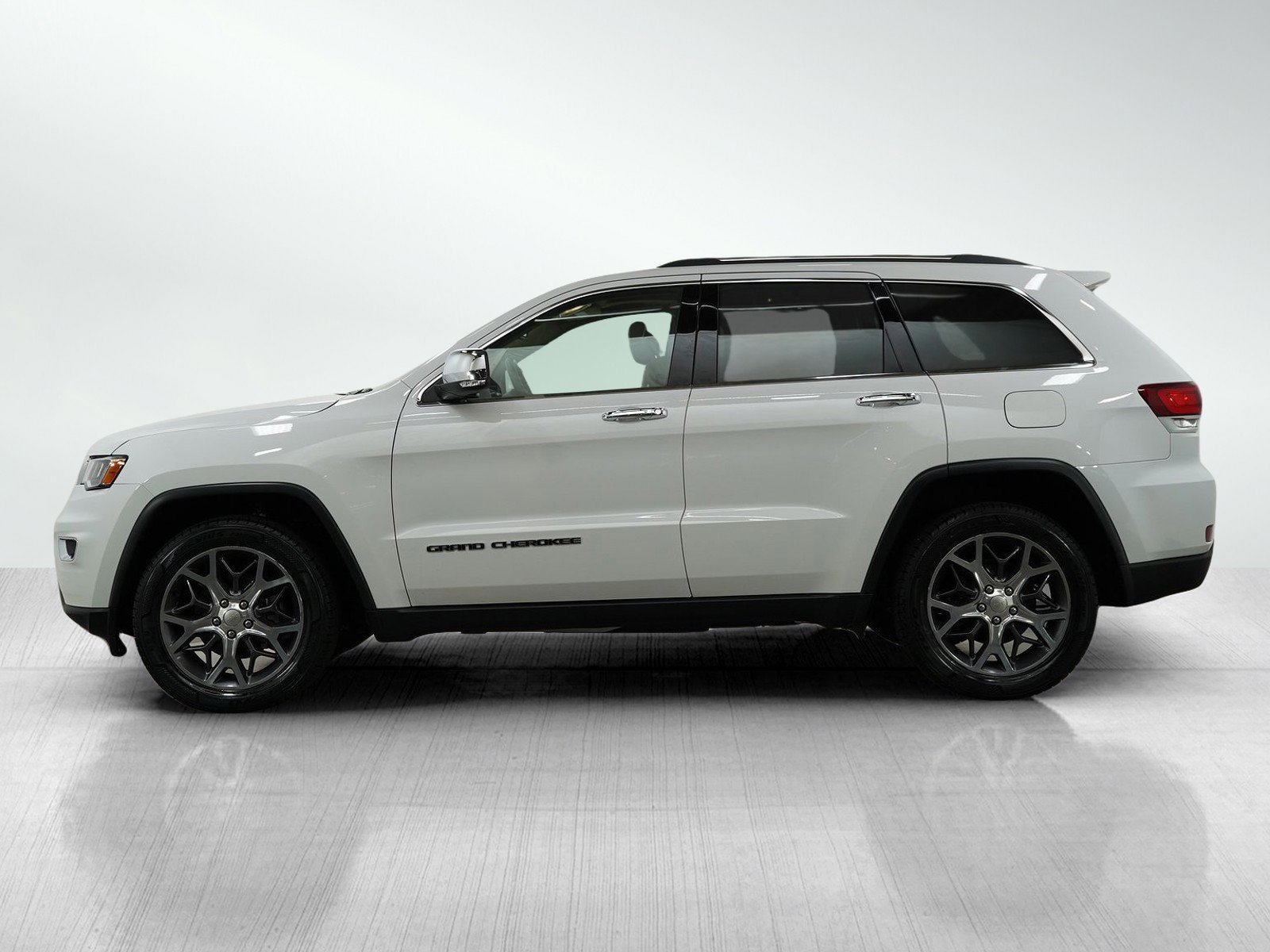 Used 2020 Jeep Grand Cherokee Limited with VIN 1C4RJFBG9LC173620 for sale in Hopkins, Minnesota