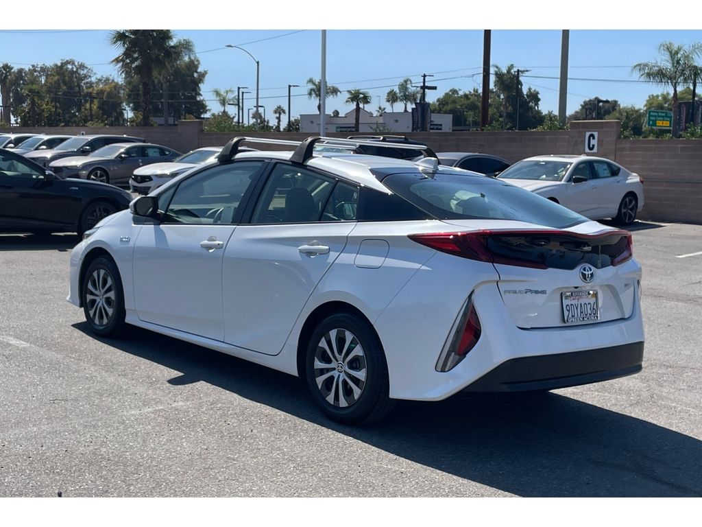 2022 Toyota Prius Prime XLE photo 3
