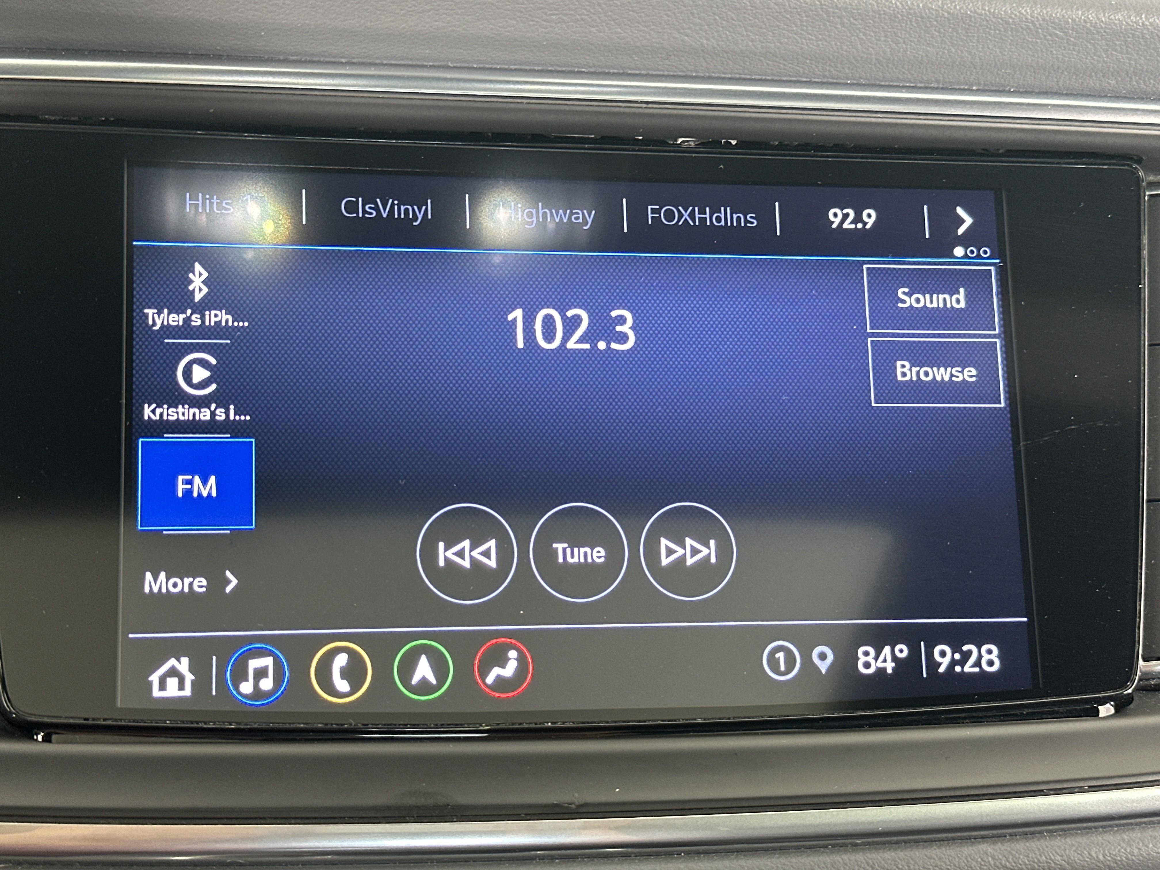 2023 Buick Enclave Essence photo 10