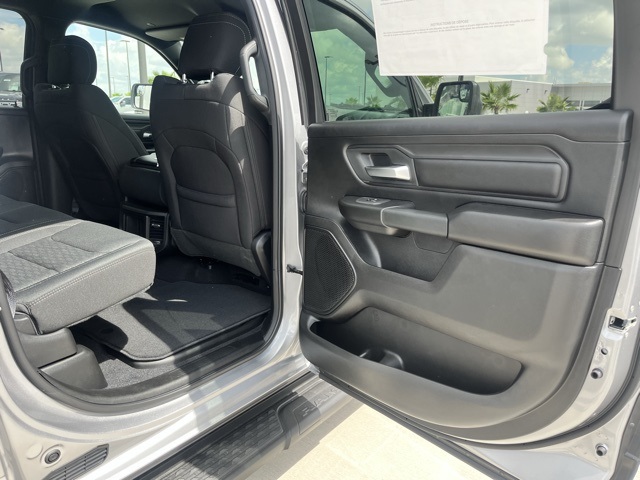 2025 Ram 1500 Tradesman photo 17