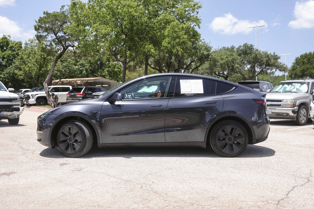Used 2025 Tesla Model Y Long Range with VIN 7SAYGDEE3SA361267 for sale in Austin, TX