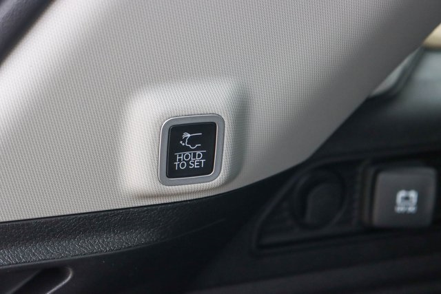 2024 Jeep Cherokee Base 4xe photo 6