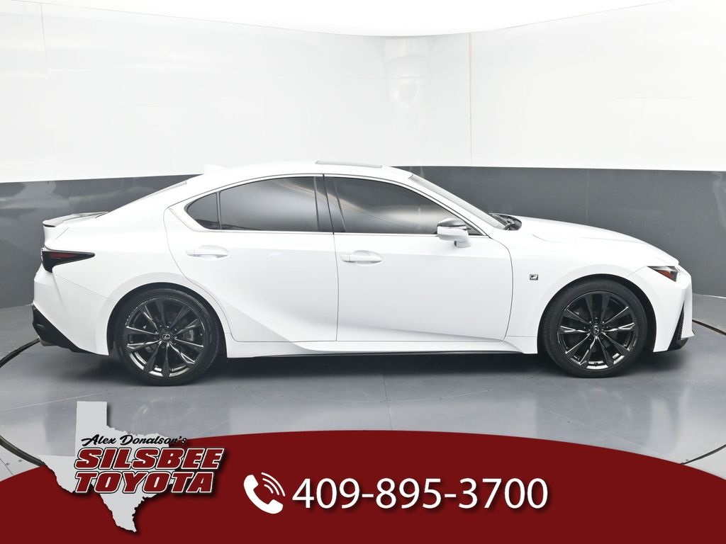 2021 Lexus IS 350 F SPORT photo 2