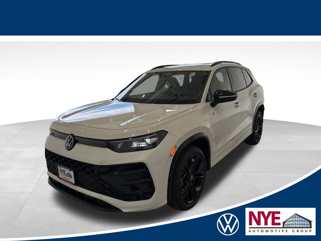 2025 Volkswagen Tiguan SE R-LINE BLACK's photo
