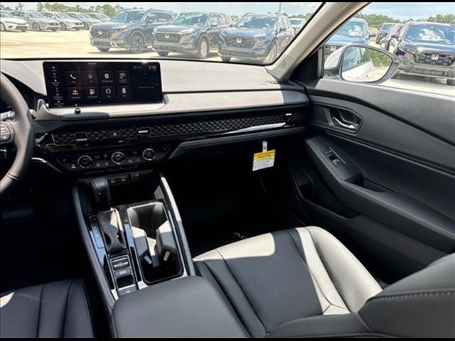 2025 Honda Accord Hybrid EX-L photo 13