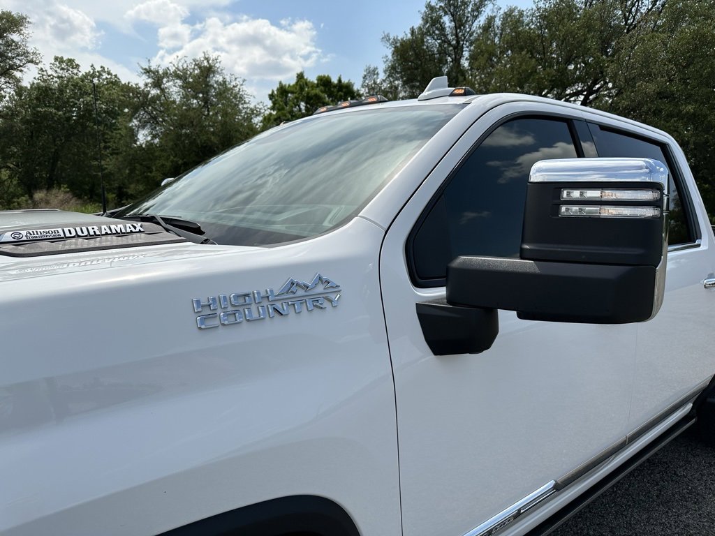 2025 Chevrolet Silverado 2500HD High Country photo 7