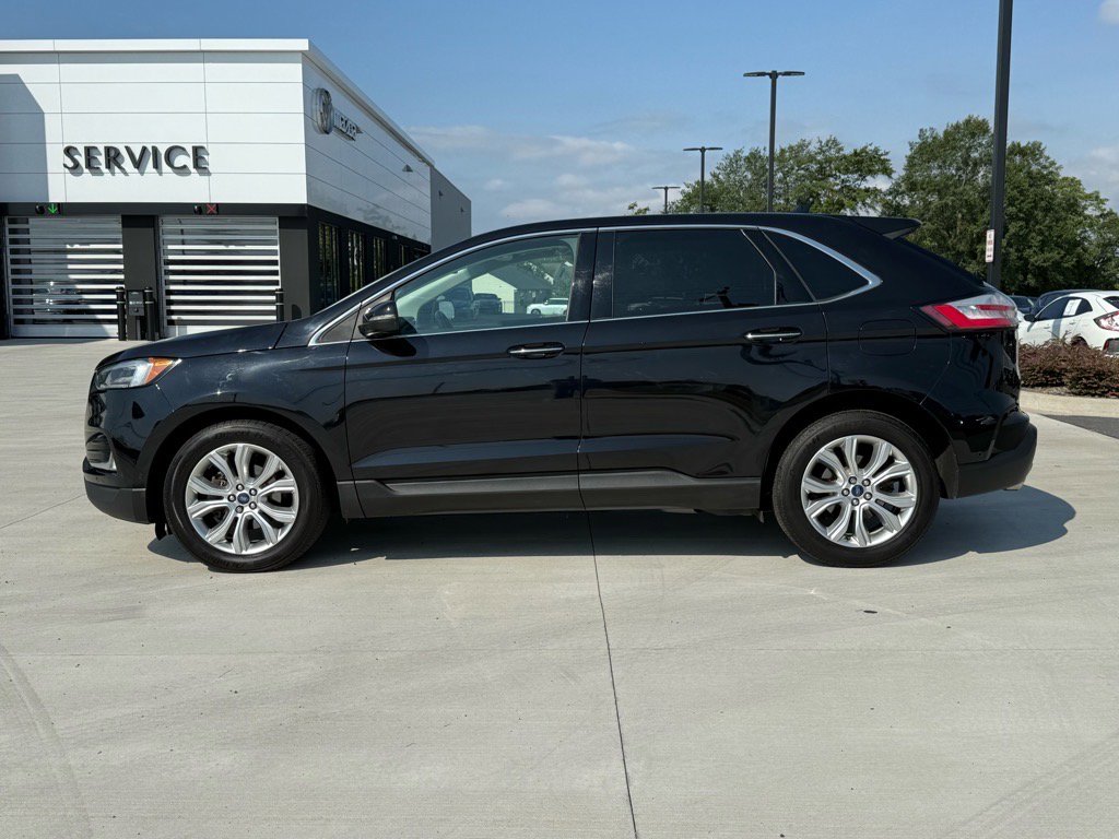 2020 Ford Edge Titanium photo 8