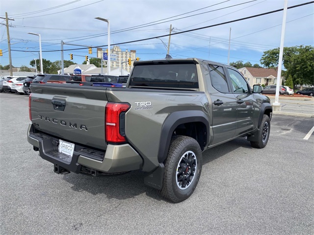 2025 Toyota Tacoma TRD Off-Road 4x4 Double Cab photo 3
