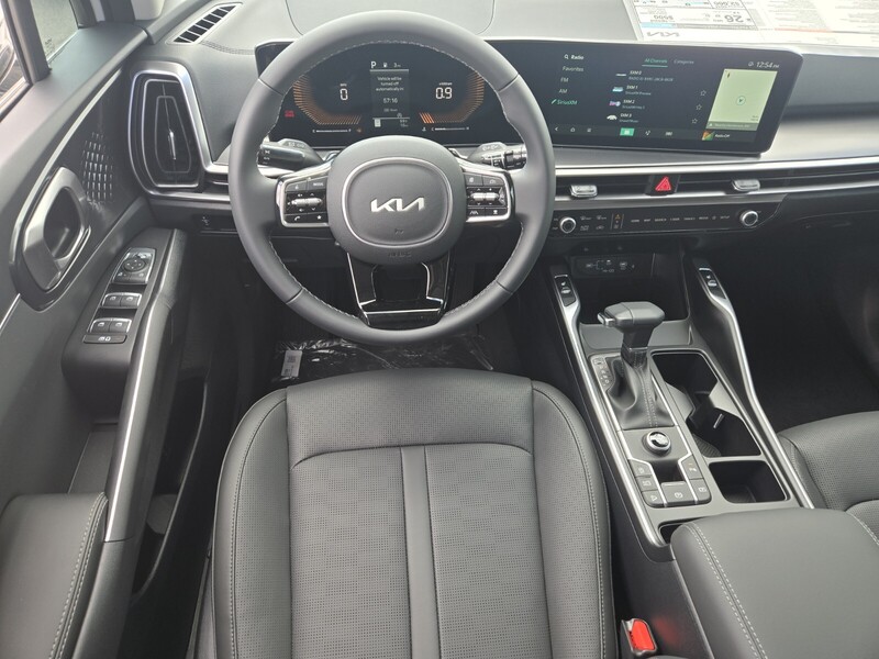 2025 Kia Sorento S photo 7