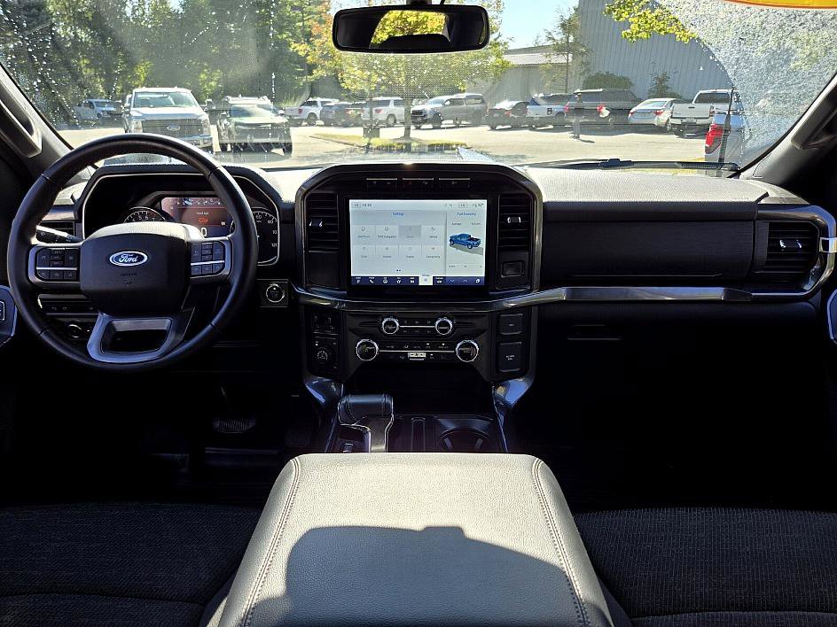 2023 Ford F-150 XLT photo 11