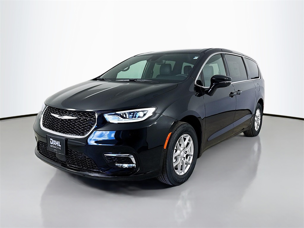 2025 Chrysler Pacifica photo 3